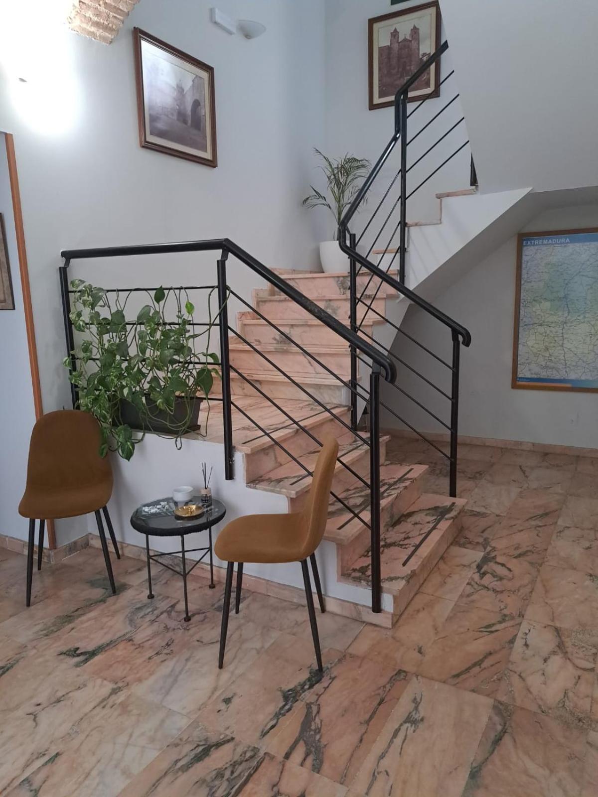 Hotel Castilla Caces Zewnętrze zdjęcie